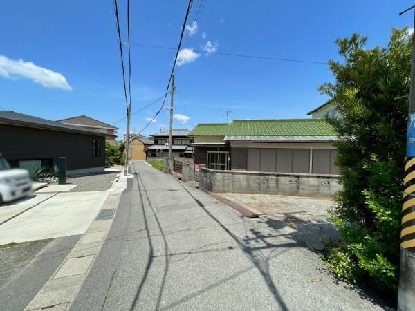 6DK House for Sale in Kainan, Wakayama - 140.16 sqm - Thumbnail 2