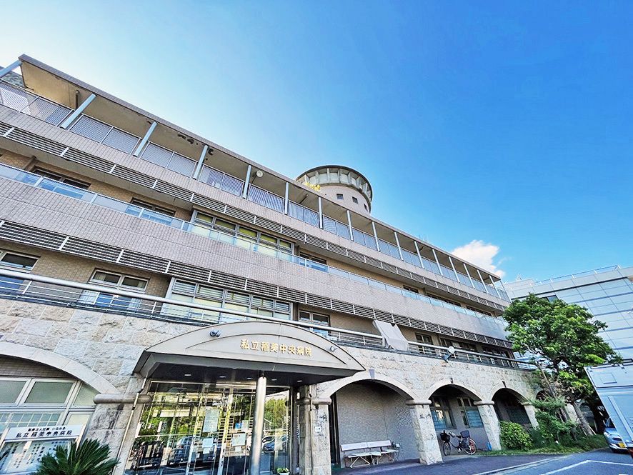 Modern 3LDK Designer House for Sale in Inami, Hyogo - Image 1