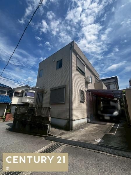 5LDK House for Sale in Wakayama City with Parking - Thumbnail 2