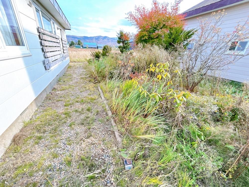 Renovated 3LDK House in Bibai, Hokkaido with Garden and Parking - Thumbnail 3