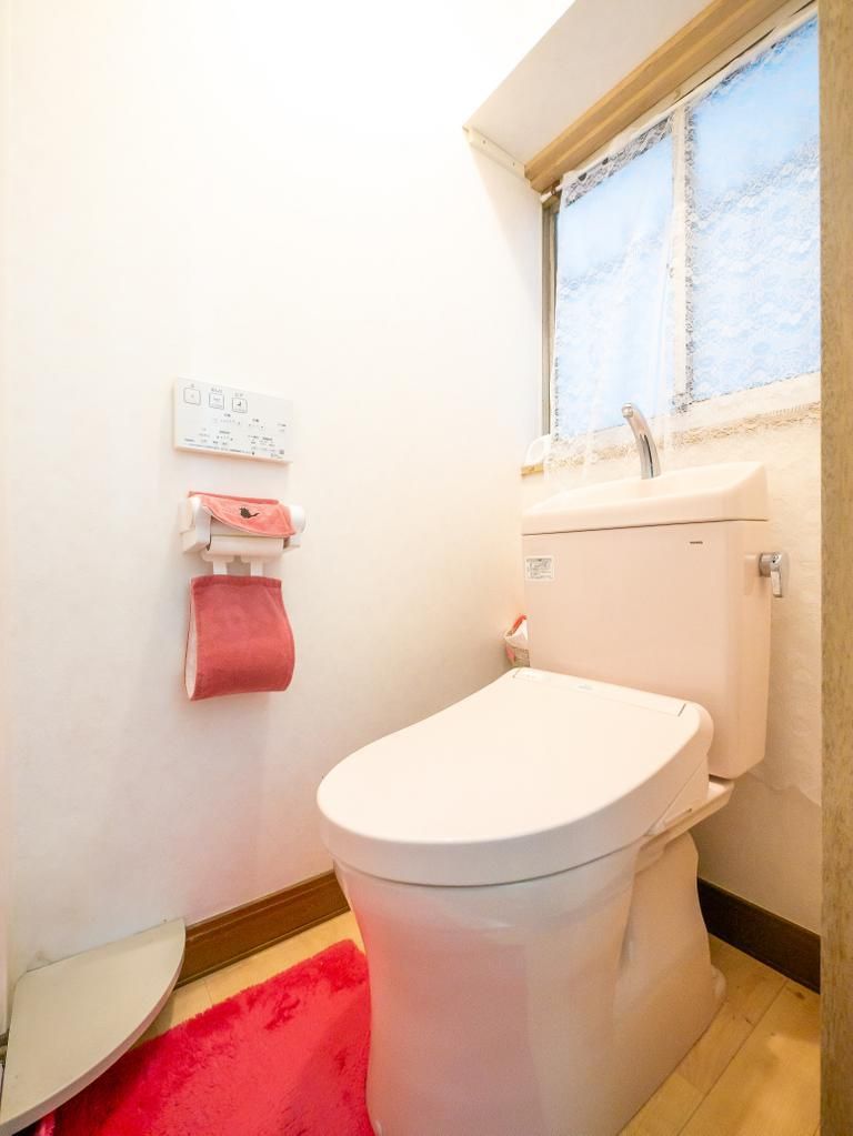 4DK House for Sale in Neyagawa, Osaka - 63.67 sqm - Thumbnail 4