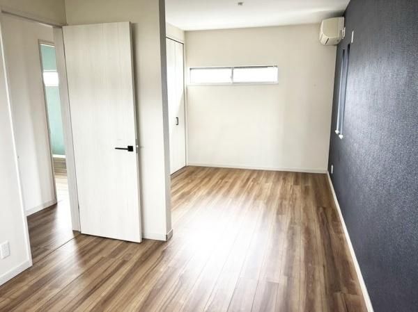 Spacious 3LDK Detached House with Garden in Izumisano, Osaka - Thumbnail 3