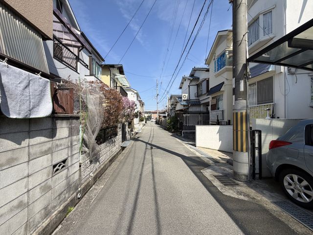 5K Terrace House for Sale in Itami City, Hyogo - Thumbnail 2