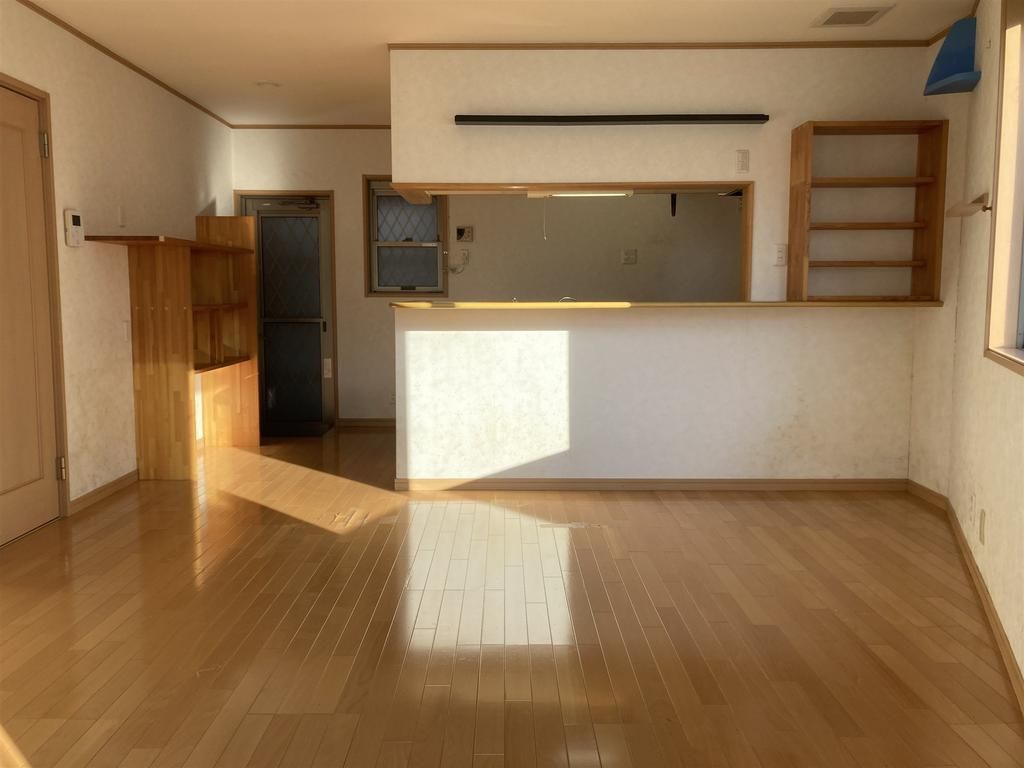 4LDK Detached House for Sale in Akashi, Hyogo - Thumbnail 3
