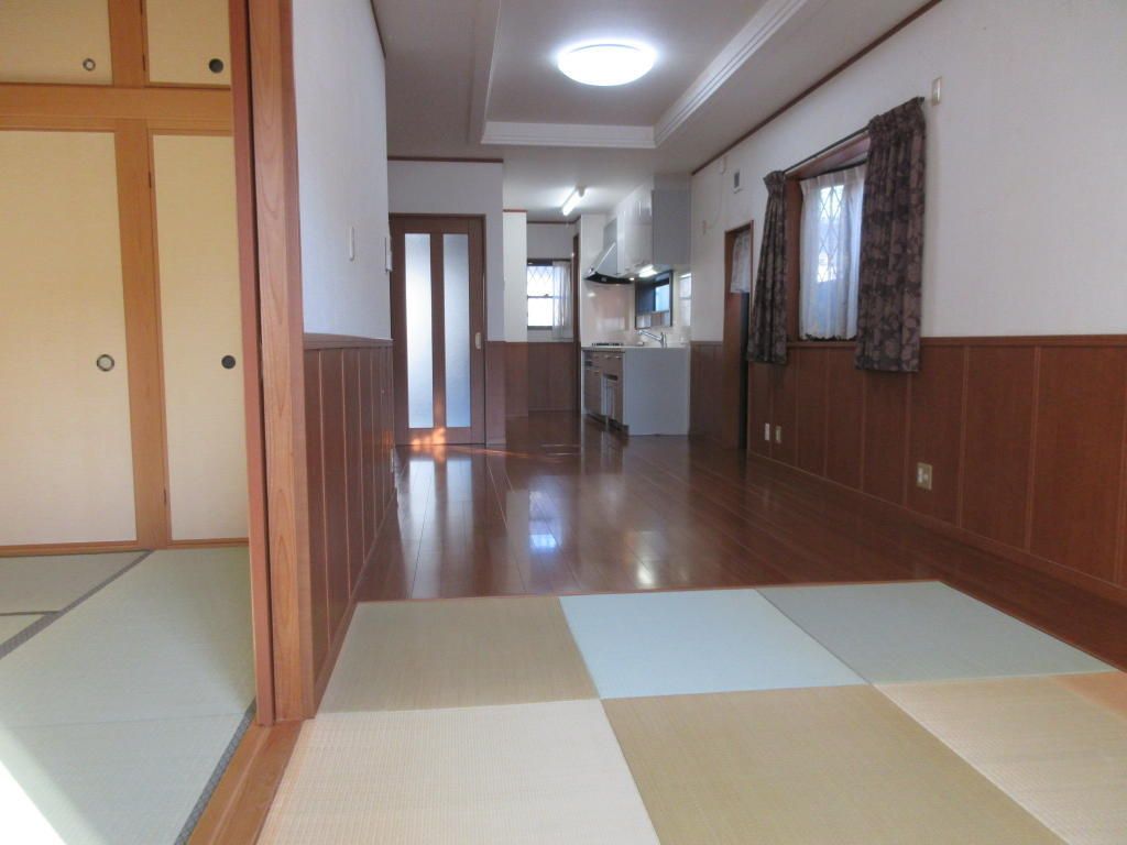 4LDK House in Matsubara, Osaka for Sale - Thumbnail 4