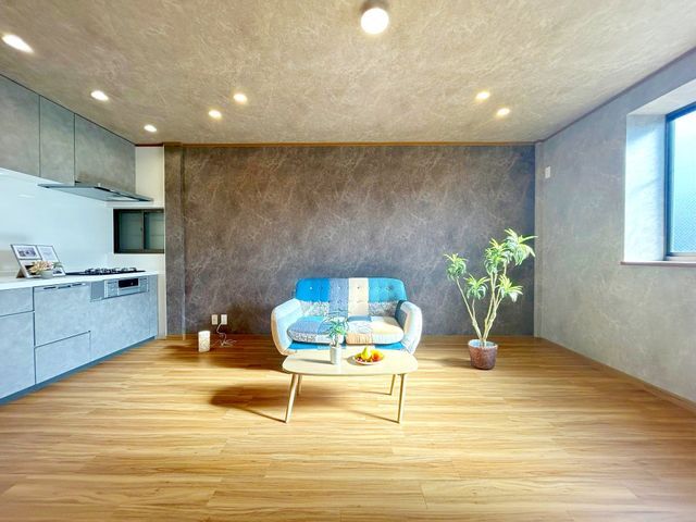 Renovated 4LDK Steel House Near Himejima Station, Osaka - Thumbnail 3