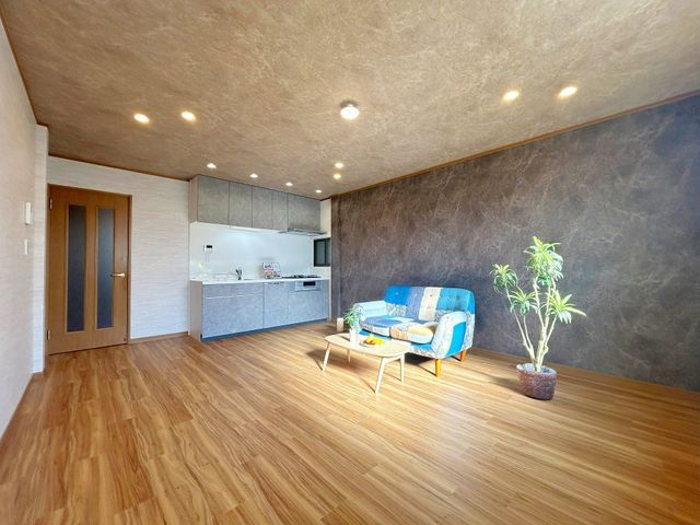 Renovated 4LDK Steel House Near Himejima Station, Osaka - Thumbnail 4