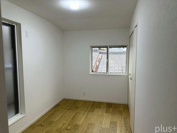 Modern 2SLDK House for Sale in Ukyo-ku, Kyoto - Thumbnail 3