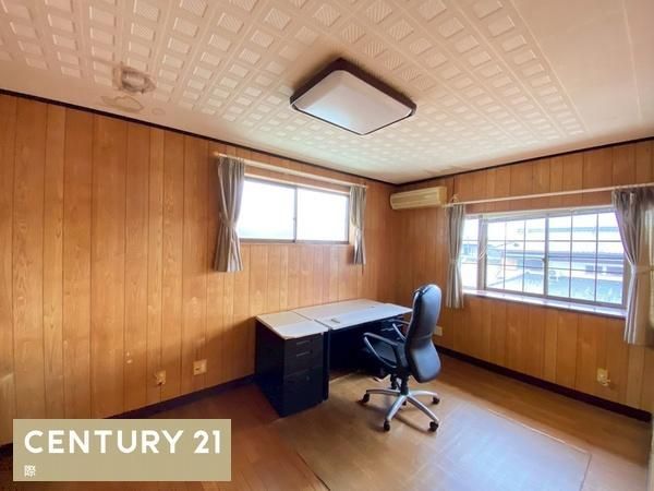 4SLDK Used House for Sale in Shirahama, Wakayama - 144 sqm - Thumbnail 2