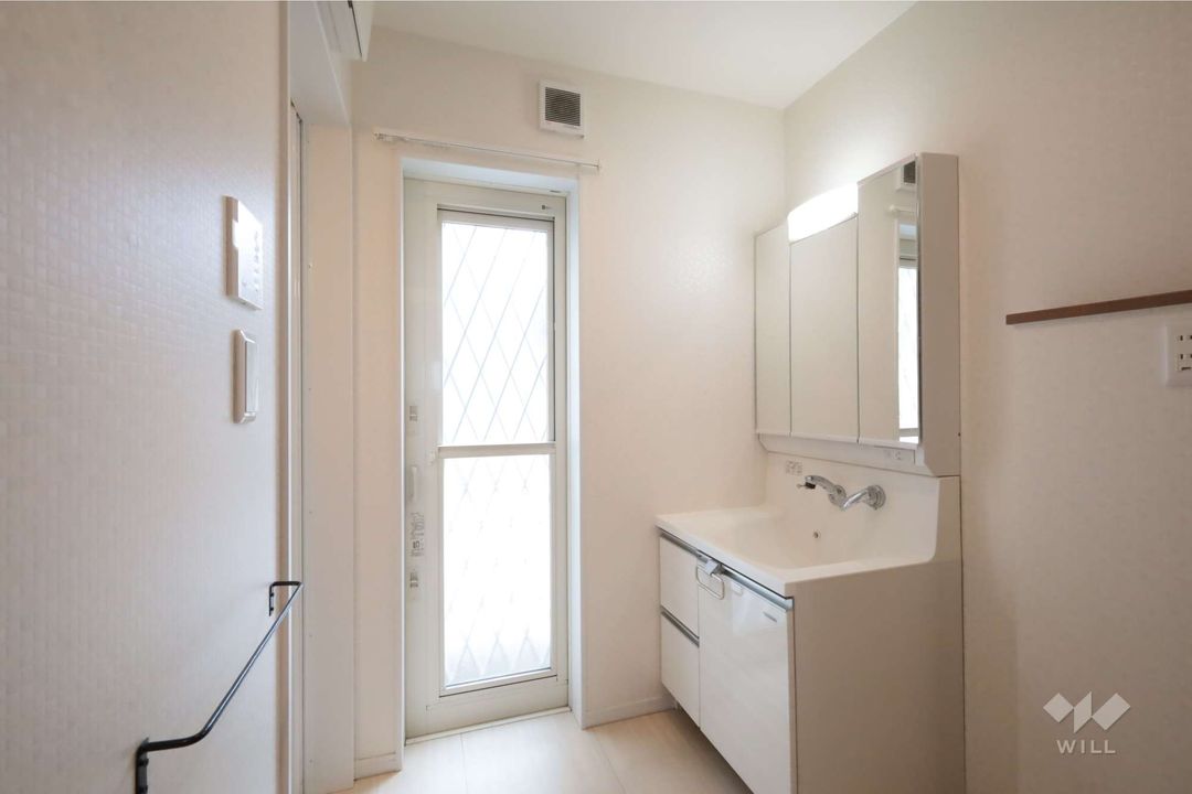 3LDK House for Sale in Takarazuka, Hyogo - 83.96 sqm - Thumbnail 3