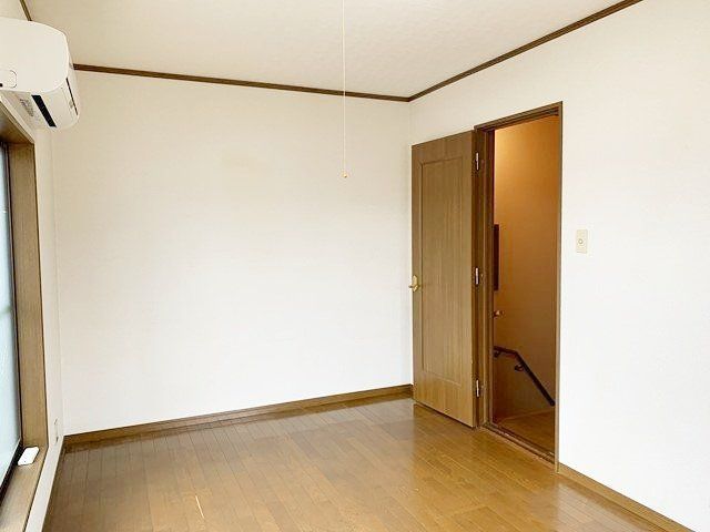 3LDK Detached House with Built-in Garage in Fujiidera, Osaka - Thumbnail 2