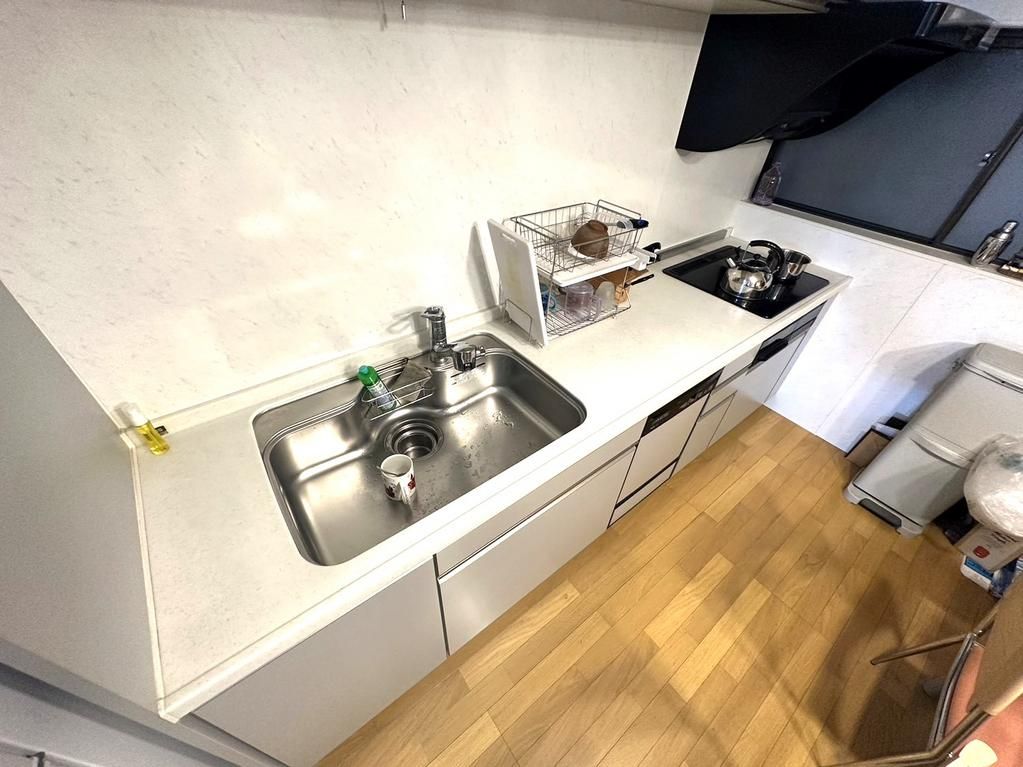 Renovated 3LDK House with Garage in Kadoma City, Osaka - Thumbnail 4