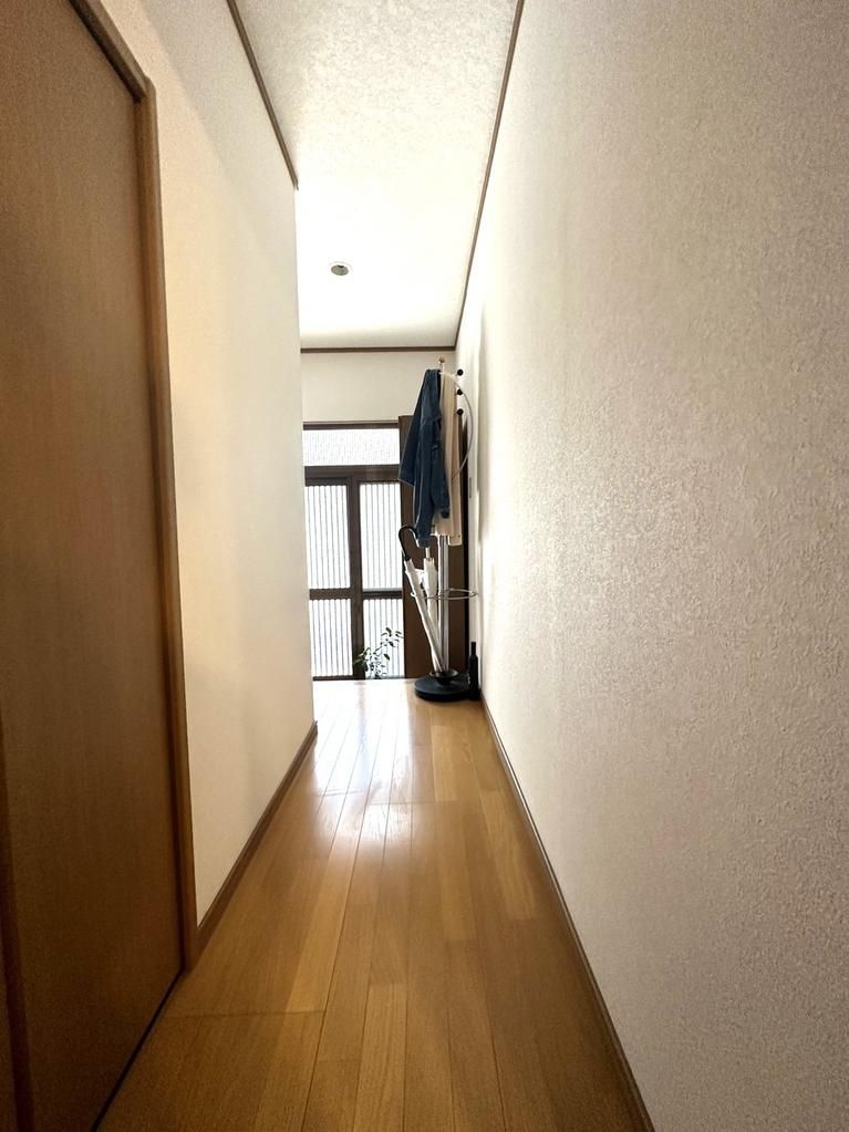 Renovated 3LDK House with Garage in Kadoma City, Osaka - Thumbnail 3
