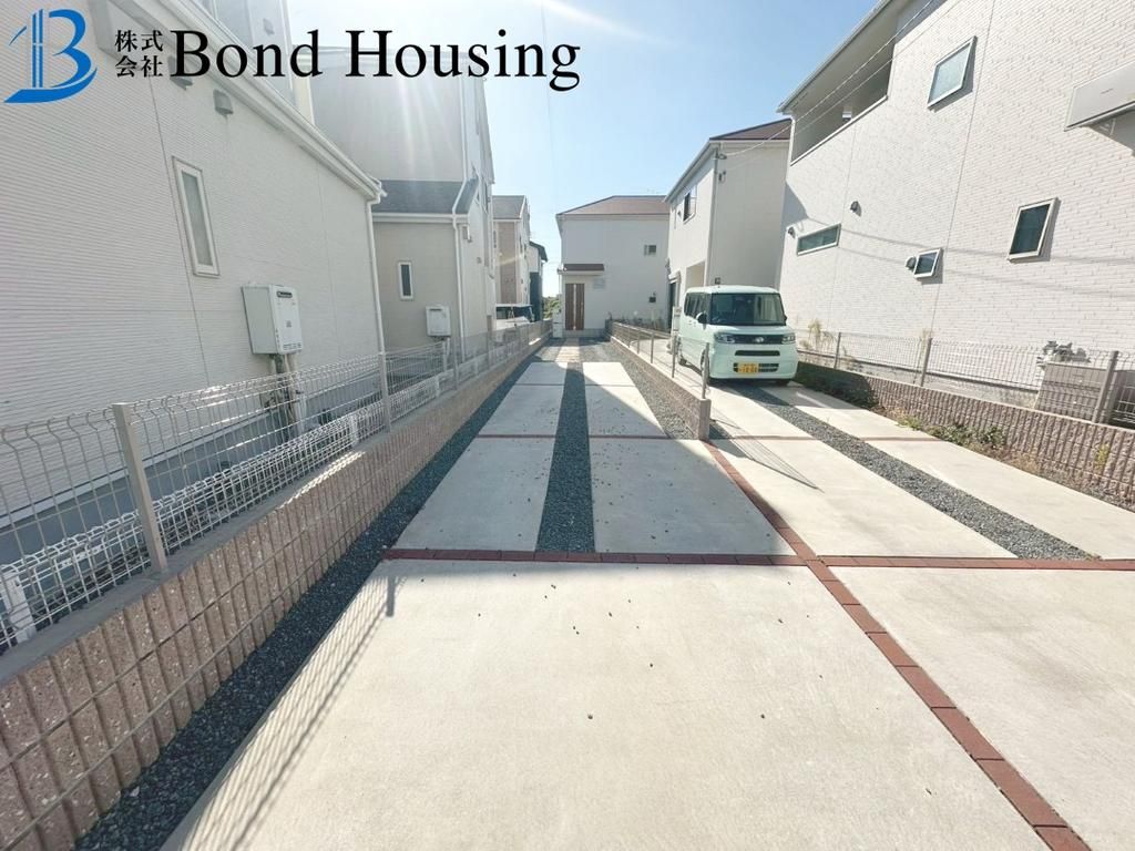 3LDK Modern House with 4 Car Parking in Kobe Nishi Ward - Thumbnail 2
