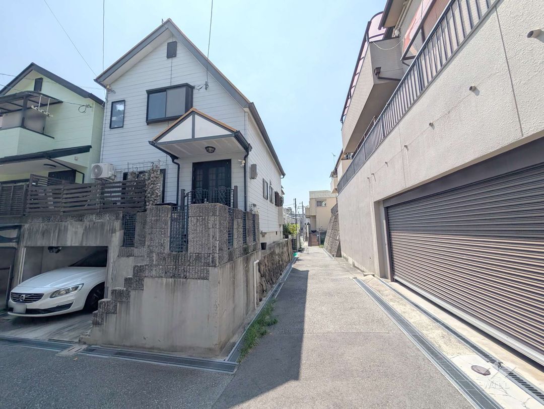 3-Bedroom House in Kobe Nada-ku, 10 Min Walk from Rokko Station - Thumbnail 2