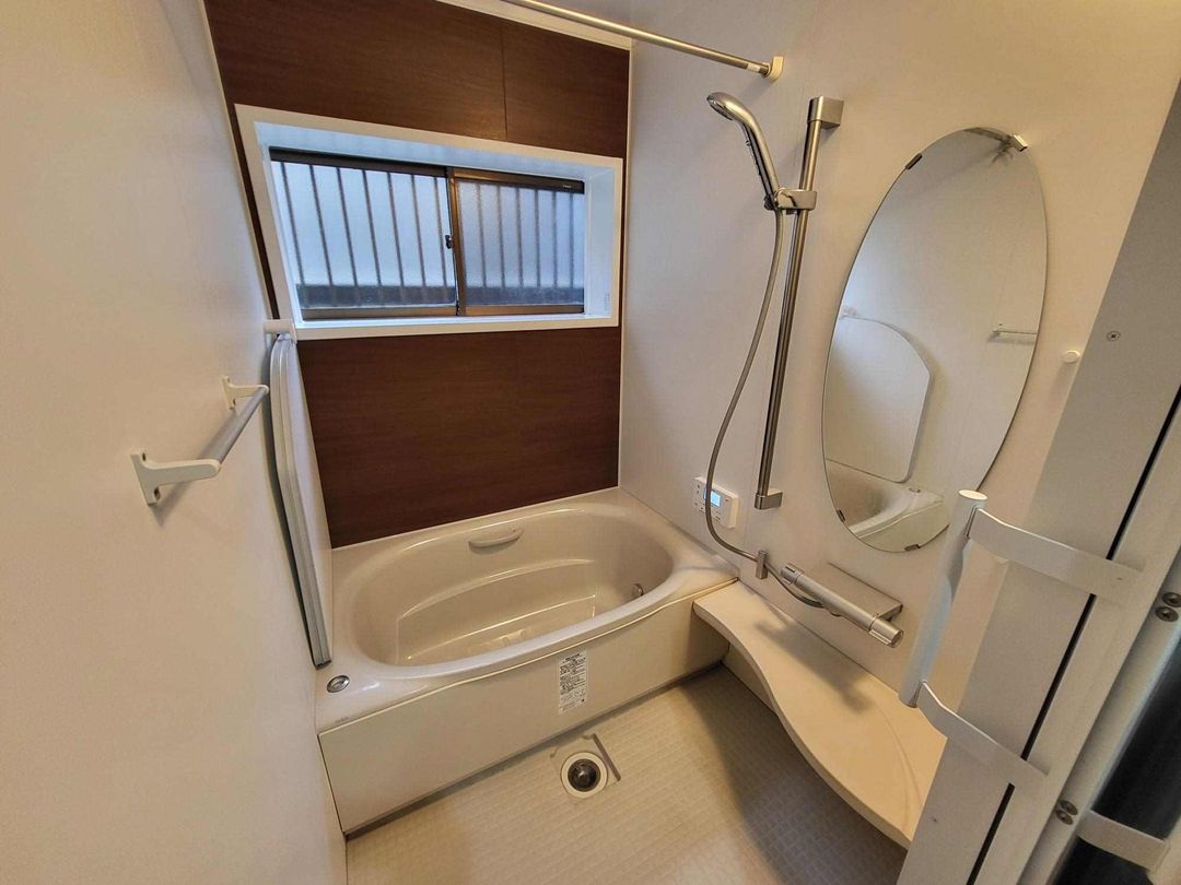 3LDK Wooden House for Sale in Tomidabayashi, Osaka - Thumbnail 3