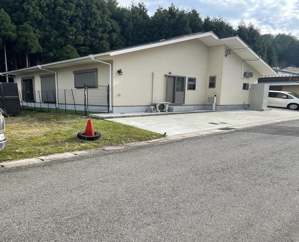 Modern 2LDK Single-Story House in Kyoto's Keihoku Area - Thumbnail 3