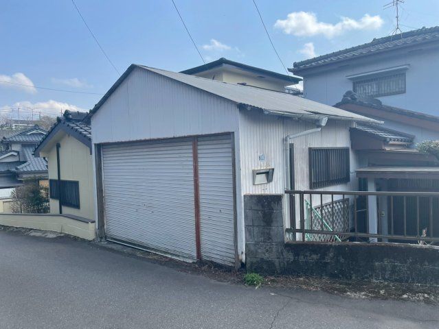 3DK Detached House for Sale in Taiyougaoka, Kagoshima City - Thumbnail 3