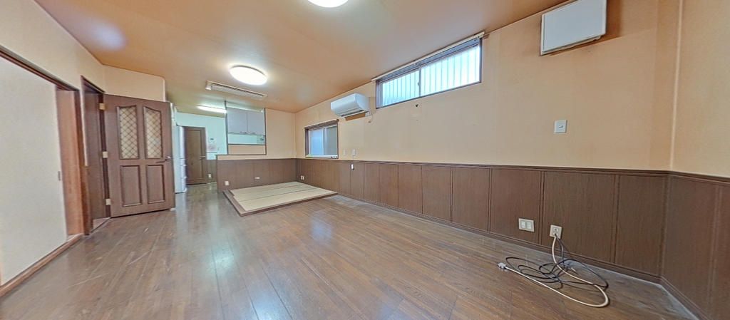 4SLDK Detached House for Sale in Wakayama City, 162.56 sqm - Thumbnail 3