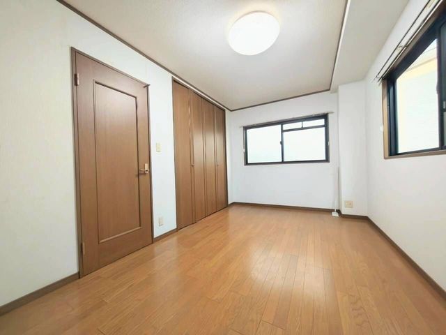 3LDK House for Sale in Higashiyodogawa-ku, Osaka - 91.86sqm - Thumbnail 2