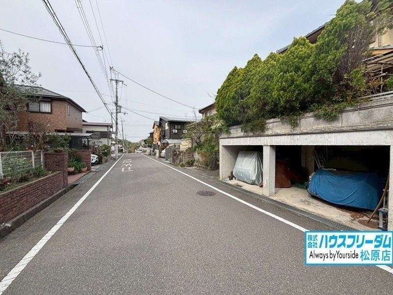 8LDK Family Home with Garage in Tomidabayashi, Osaka - Thumbnail 3