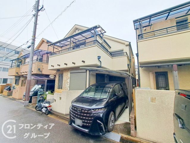 4LDK Detached House for Sale in Higashiosaka, Osaka - Thumbnail 2