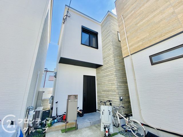 3SLDK House for Sale in Kadoma, Osaka - 106.55 sqm - Thumbnail 4