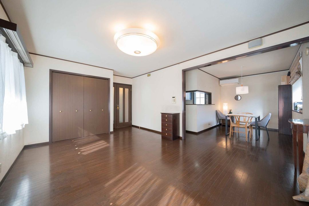 5SLDK House for Sale in Higashi-Tomigaoka, Nara City - Thumbnail 2