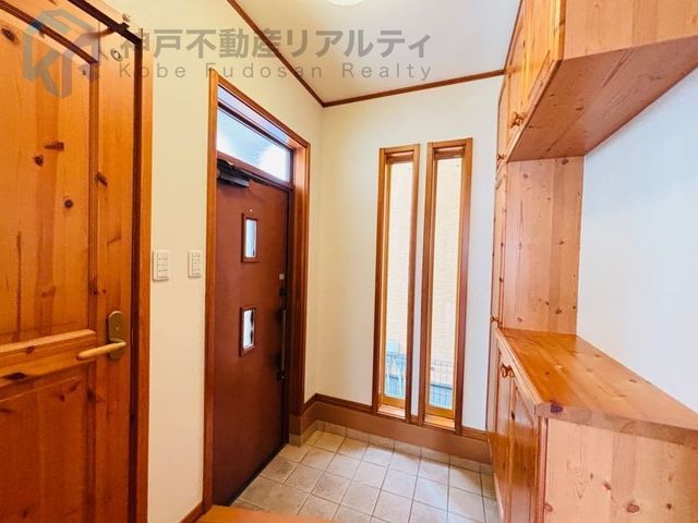 4SLDK House with Parking for 2+ Cars in Kobe's Nishi Ward - Thumbnail 3