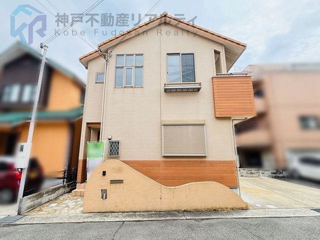 4SLDK House with Parking for 2+ Cars in Kobe's Nishi Ward - Thumbnail 2