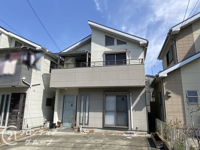 4LDK Solar-Powered House for Sale in Sakai, Osaka - Thumbnail 3