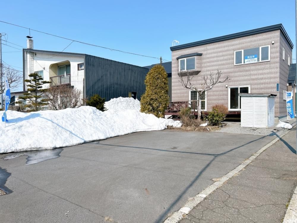 5SLDK Detached House for Sale in Takikawa, Hokkaido - Thumbnail 2