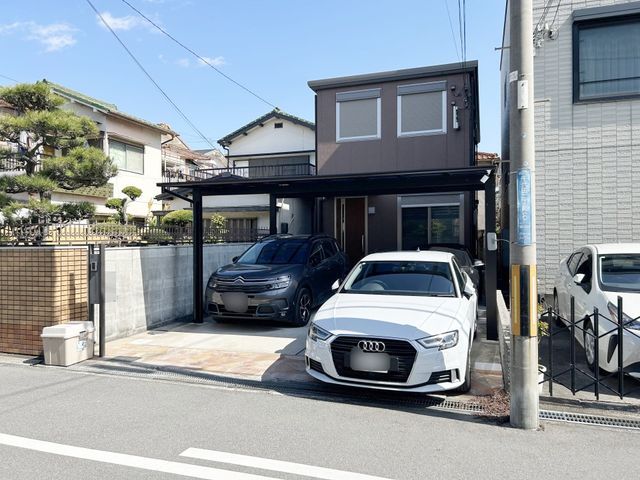 Modern 2LDK House Near Takaishi Station, Osaka | 3 Parking Spaces - Thumbnail 3