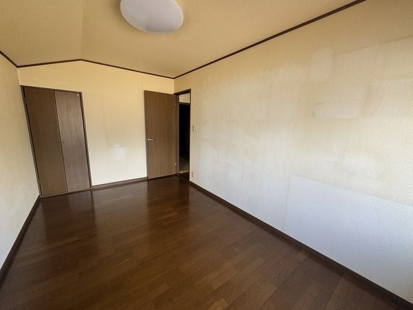 4LDK Detached House for Sale in Ashiya, Hyogo - Thumbnail 2