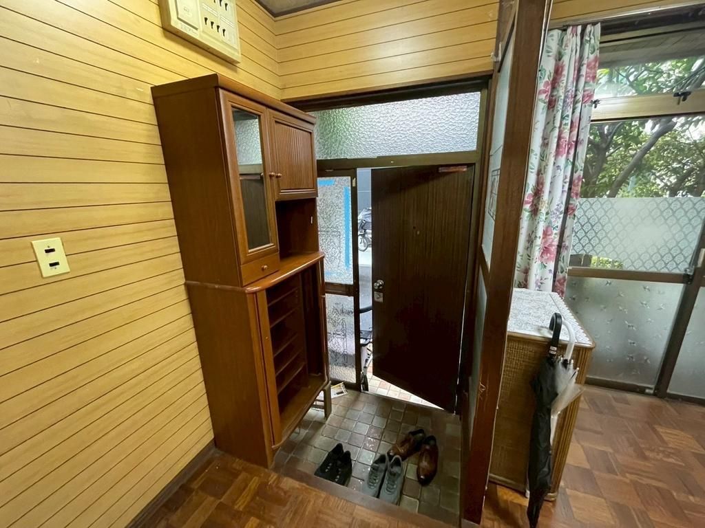 Osaka Nishinari 4K Terrace House for Sale Near Nishi-Tengachaya Station - Thumbnail 2