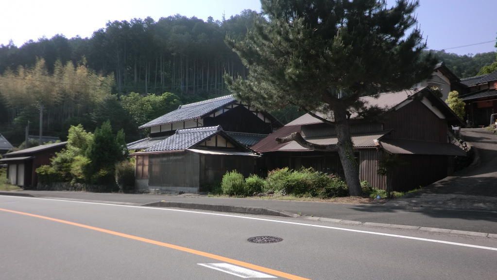 Traditional 1940 Japanese House on 420 sqm Land in Nantan, Kyoto - Thumbnail 2