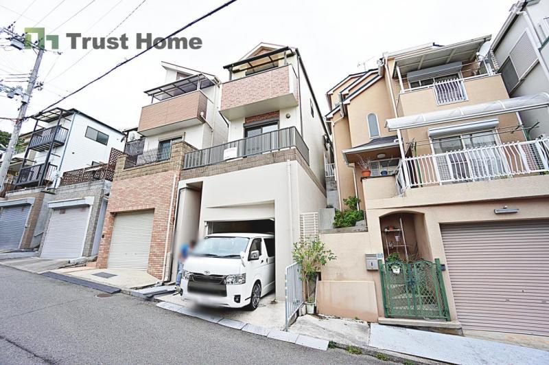 Renovated 4LDK Detached House in Kobe Hyogo Ward | 2680万 Yen - Image 1