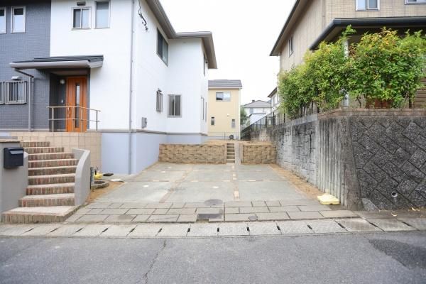 Renovated 5LDK House on Large Plot in Oita City - Thumbnail 4