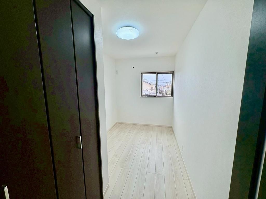 Renovated 4LDK House with 5 Parking Spaces in Kishiwada, Osaka - Thumbnail 4