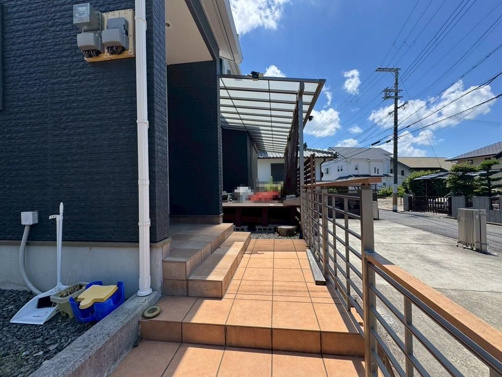 Renovated 4LDK House with 5 Parking Spaces in Kishiwada, Osaka - Thumbnail 2