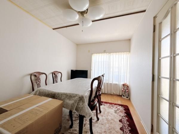 4LDK House with Garage & Roof Balcony for Sale in Higashiosaka - Thumbnail 3