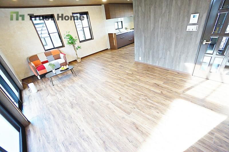 Renovated 4LDK House with 3 Parking Spaces in Kobe Kita-ku - Thumbnail 3