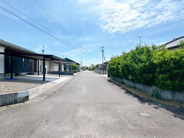 3DK House for Sale in Sueyoshi-cho, Soo City, Kagoshima - Thumbnail 2