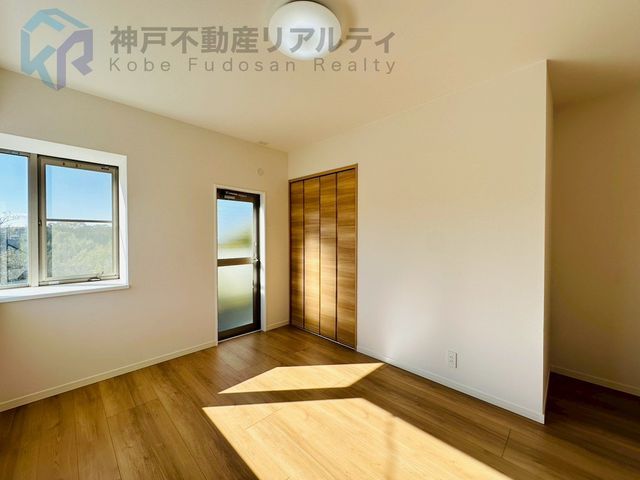 5LDK Detached House for Sale in Tainohigashimachi, Kobe - Thumbnail 4