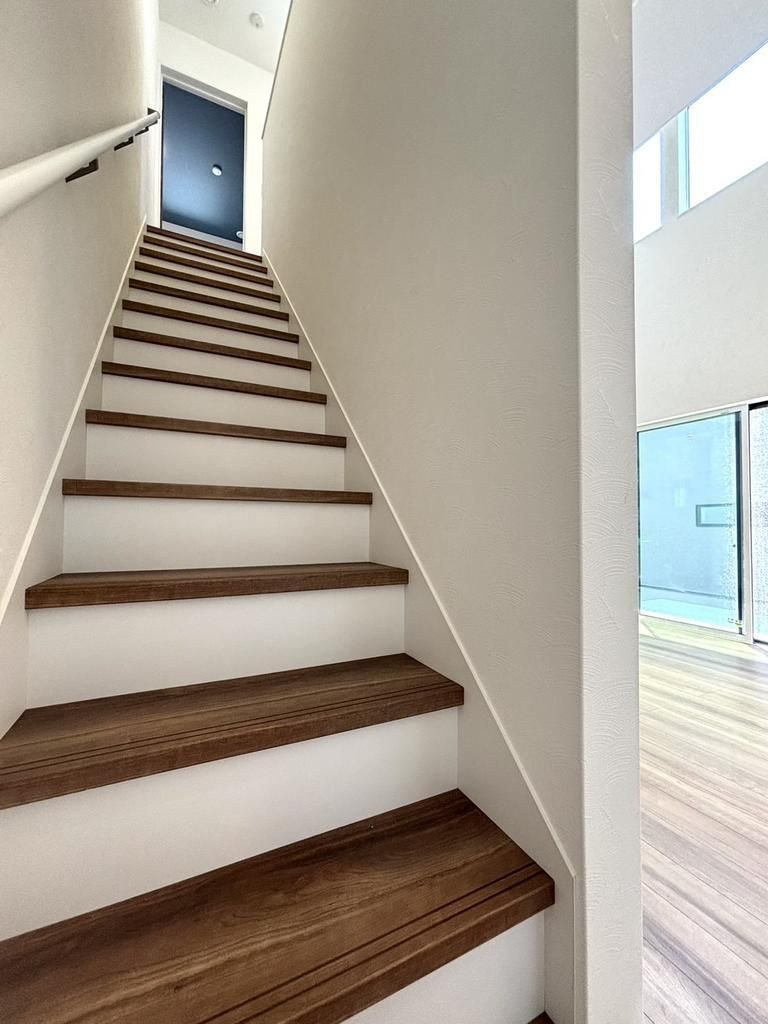 Modern 3LDK House with Super Wall Construction in Himeji, Hyogo - Thumbnail 3