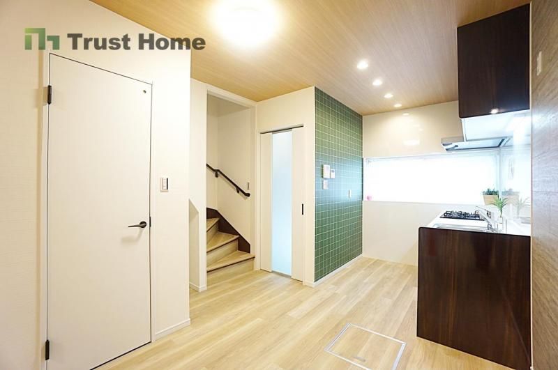 Renovated 2LDK House for Sale in Osaka Yodogawa Ward - Thumbnail 3