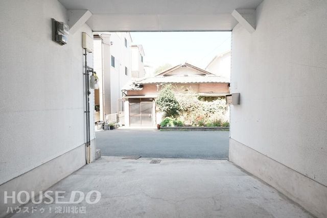 4LDK Detached House for Sale in Yodogawa, Osaka - Near Kanzakigawa Station - Image 1