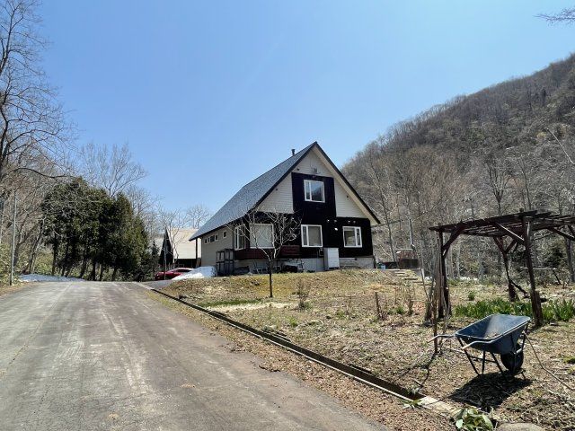 Renovated 3LDK House with Land in Yoichi, Hokkaido - Thumbnail 3