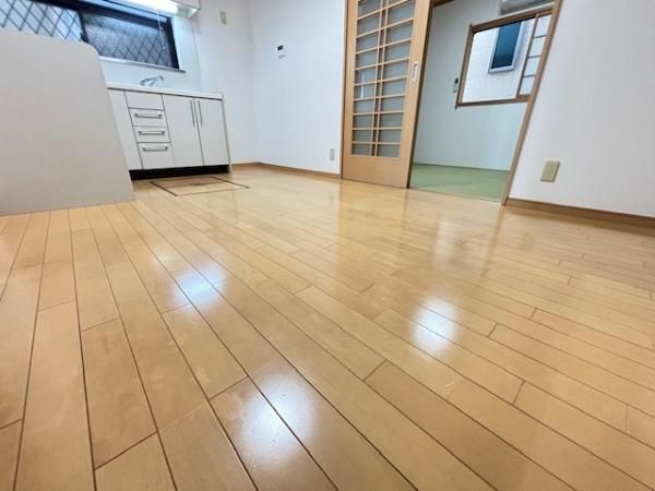 Renovated 3DK House near Yato Station, Higashi-Osaka - Thumbnail 2