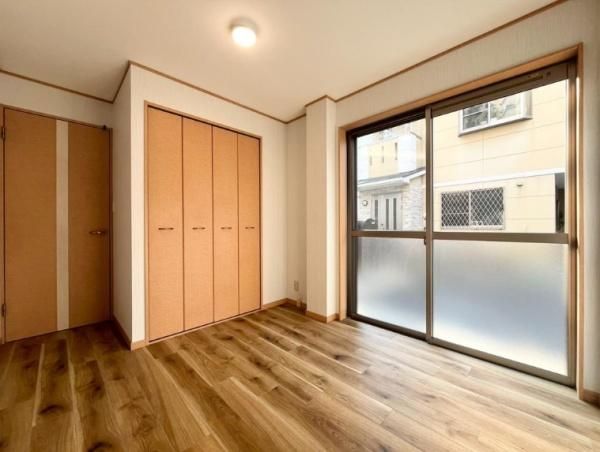 Renovated 4LDK House Near Igaono Station, Osaka | For Sale - Thumbnail 2